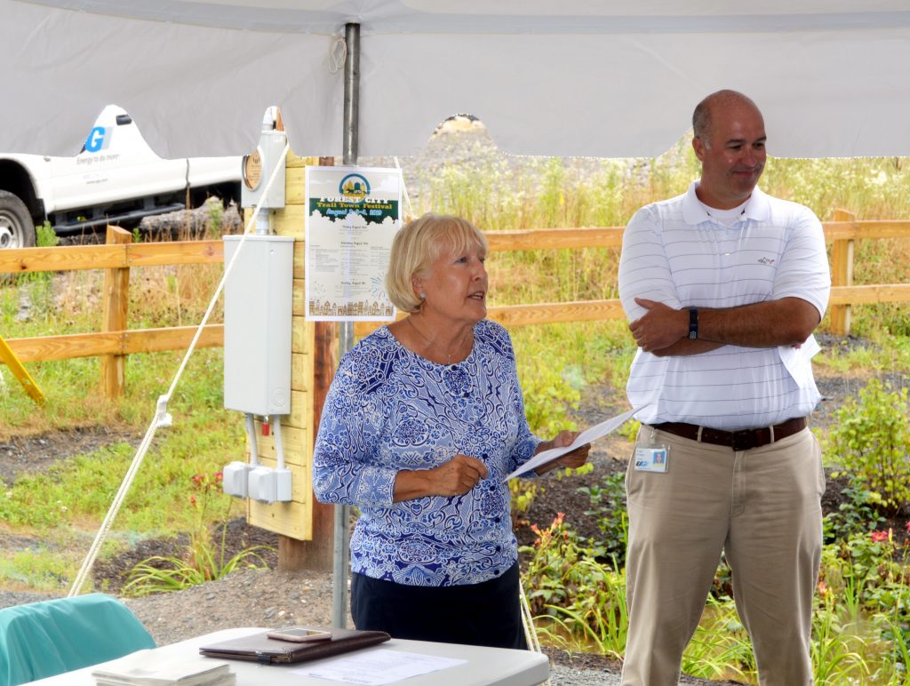 Lynn Conrad and Tony Rymar speak